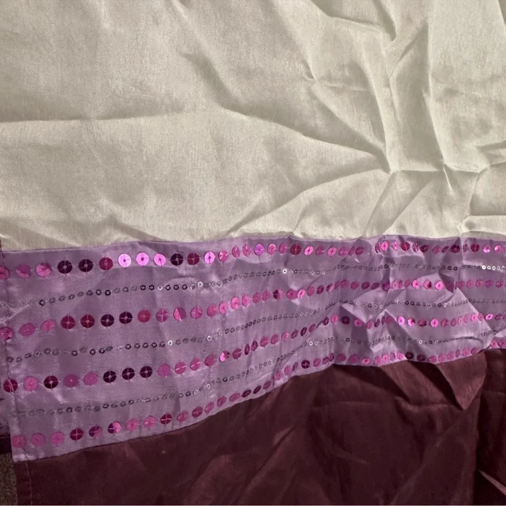 N/A white purple